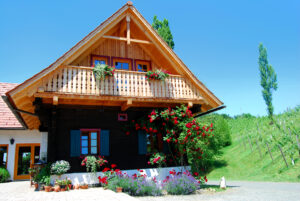 altes-Bauernhaus-Suedsteiermark-Steiermark-Leutschach-Weinstrasse-Eichberg-Trautenburg-Urlaub-Weinbauernhof-Kurzurlaub-Ferien-Unterkunft-Zimmer-Gaestezimmer-Winzerhaus-Weingut-Rothschaedl